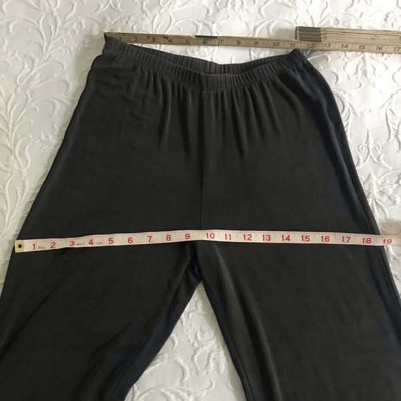 BCBG Max Azria (Vintage?) Stretch Pants 2/$35 - Picture 3 of 6